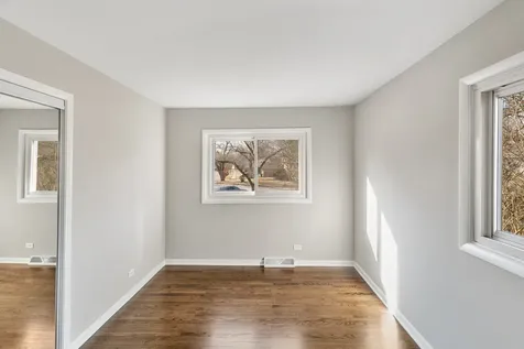1339 Heather Road Homewood IL 60430
