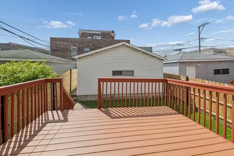 4538 South Saint Lawrence Avenue Chicago IL 60653