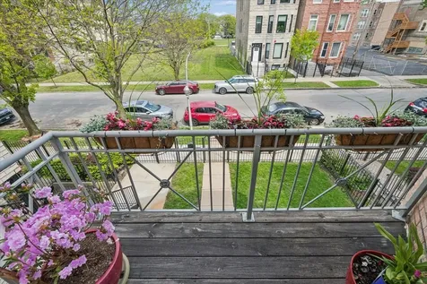 4538 South Saint Lawrence Avenue Chicago IL 60653