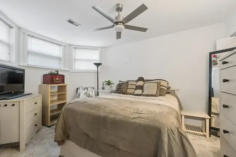 4538 South Saint Lawrence Avenue Chicago IL 60653