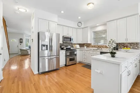 4538 South Saint Lawrence Avenue Chicago IL 60653