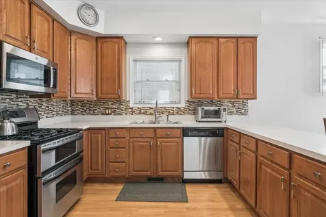4538 South Saint Lawrence Avenue Chicago IL 60653