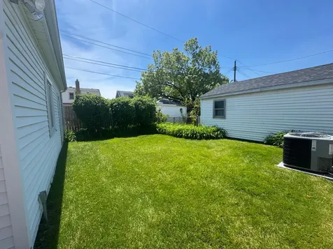7515 West Rosedale Avenue Chicago IL 60631