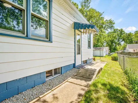 705 Lawn Drive Loves Park IL 61111