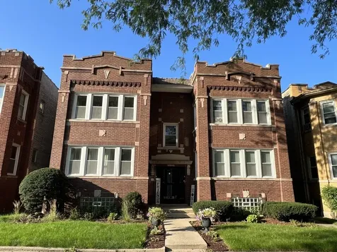 5350 West Crystal Street Chicago IL 60651