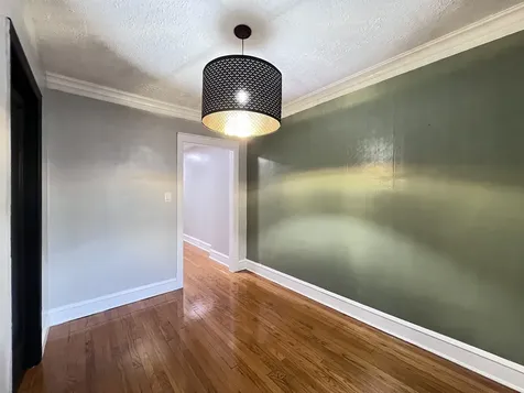 5350 West Crystal Street Chicago IL 60651