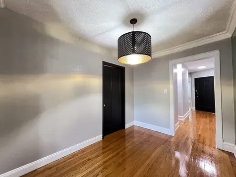 5350 West Crystal Street Chicago IL 60651