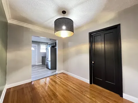 5350 West Crystal Street Chicago IL 60651