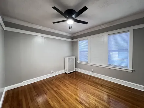 5350 West Crystal Street Chicago IL 60651