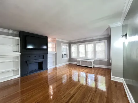 5350 West Crystal Street Chicago IL 60651