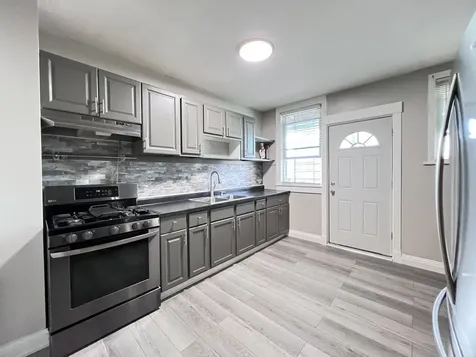 5350 West Crystal Street Chicago IL 60651