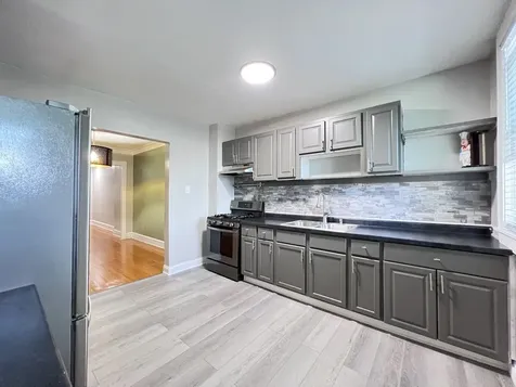 5350 West Crystal Street Chicago IL 60651