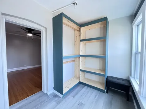 5350 West Crystal Street Chicago IL 60651