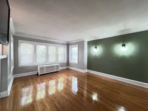 5350 West Crystal Street Chicago IL 60651