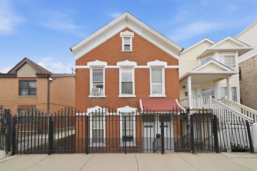 2125 West 18th Place Chicago IL 60608
