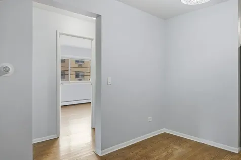 1363 Perry Street Des Plaines IL 60016