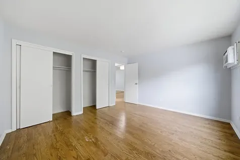 1363 Perry Street Des Plaines IL 60016