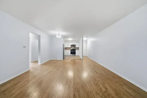 1363 Perry Street Des Plaines IL 60016