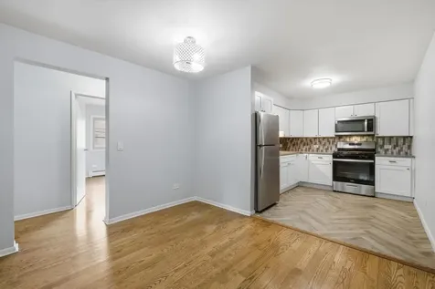 1363 Perry Street Des Plaines IL 60016