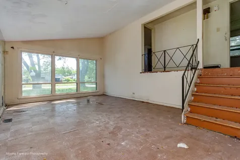 16510 Winchester Avenue Markham IL 60428