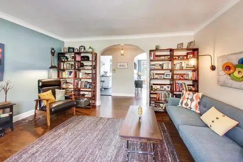 1219 Hull Terrace Evanston IL 60202