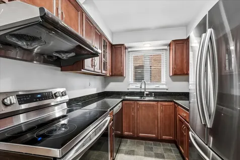 2246 Sherman Avenue Evanston IL 60201
