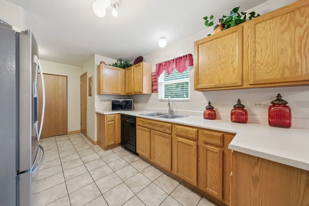 1611 Lake Pointe Court Plainfield IL 60586