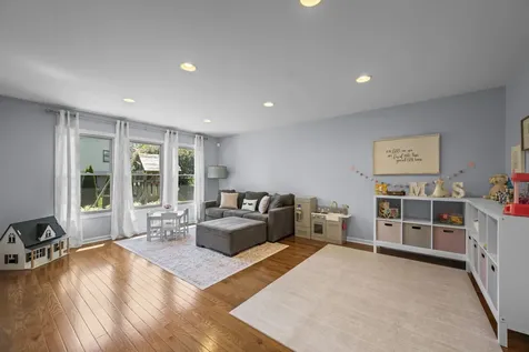 4017 North Walnut Avenue Arlington Heights IL 60004