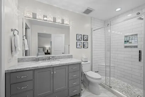 4017 North Walnut Avenue Arlington Heights IL 60004