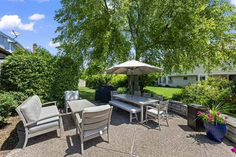 4017 North Walnut Avenue Arlington Heights IL 60004