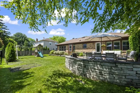 4017 North Walnut Avenue Arlington Heights IL 60004
