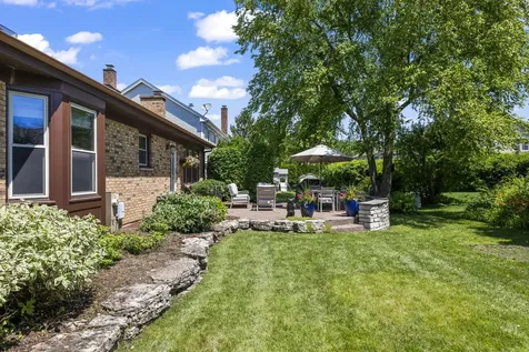 4017 North Walnut Avenue Arlington Heights IL 60004