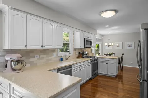 4017 North Walnut Avenue Arlington Heights IL 60004