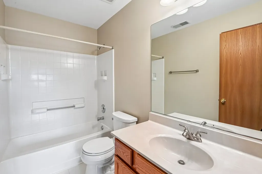 971 Lakestone Lane Aurora IL 60504