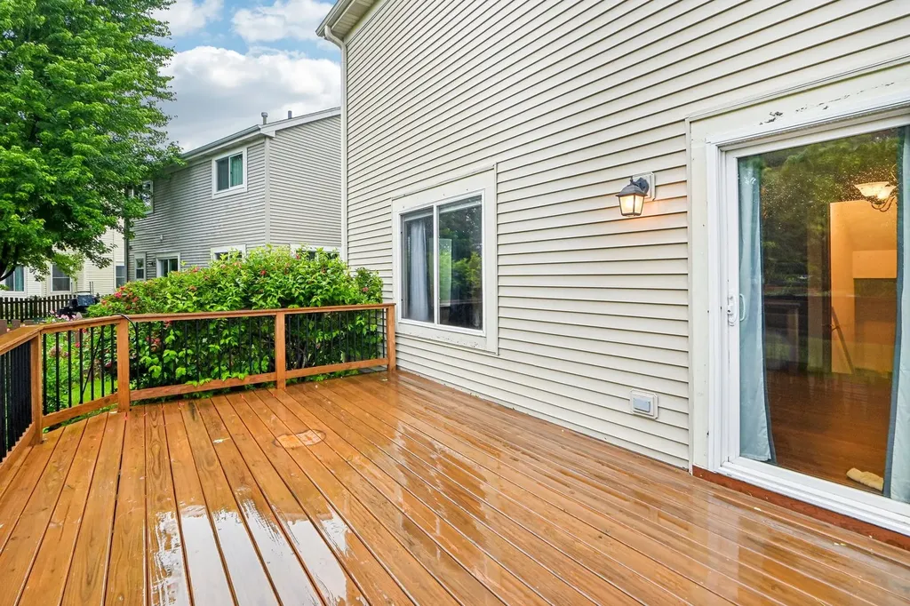 971 Lakestone Lane Aurora IL 60504