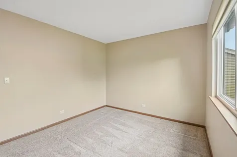 971 Lakestone Lane Aurora IL 60504