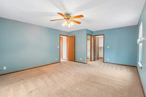971 Lakestone Lane Aurora IL 60504