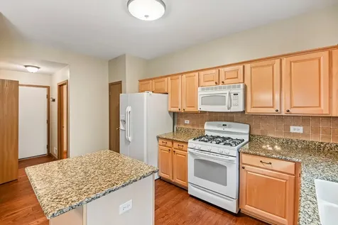 971 Lakestone Lane Aurora IL 60504