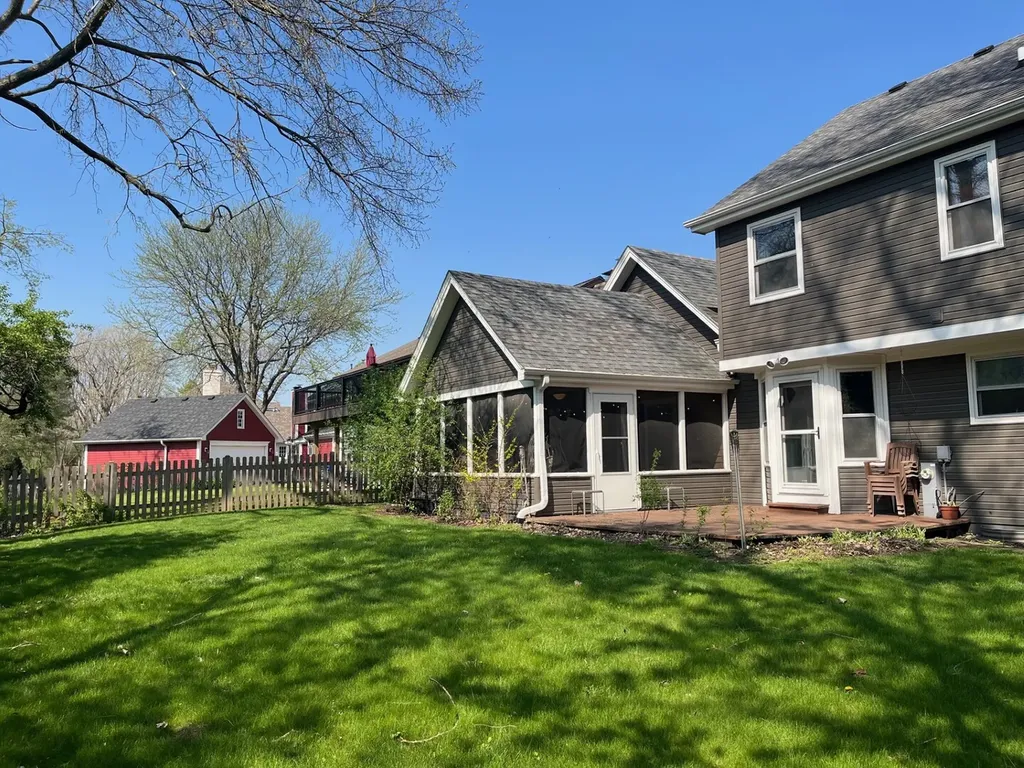 1914 Howard Street Wheaton IL 60187