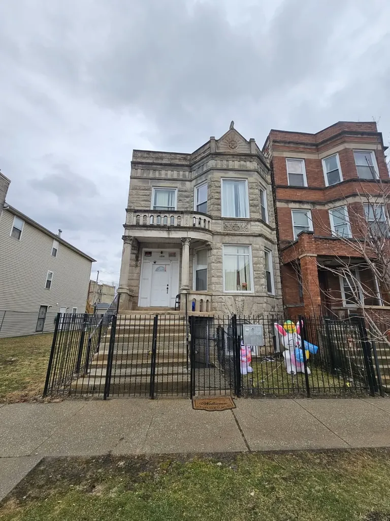 1239 South Avers Avenue Chicago IL 60623