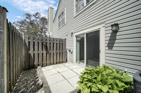1040 North Knollwood Drive Palatine IL 60067