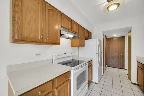 1040 North Knollwood Drive Palatine IL 60067