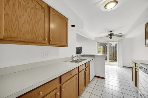 1040 North Knollwood Drive Palatine IL 60067