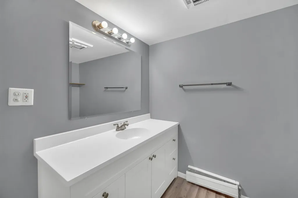 138 East Bailey Road Naperville IL 60565