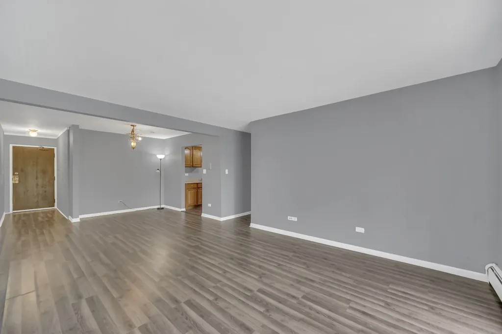 138 East Bailey Road Naperville IL 60565
