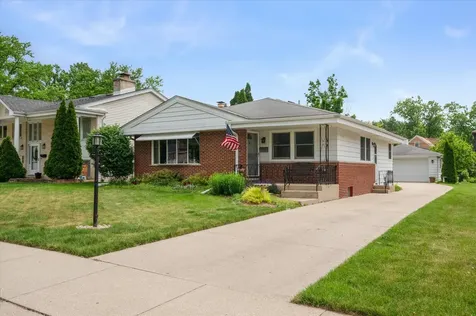 551 South Poplar Avenue Elmhurst IL 60126