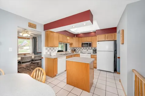 551 South Poplar Avenue Elmhurst IL 60126