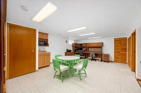551 South Poplar Avenue Elmhurst IL 60126