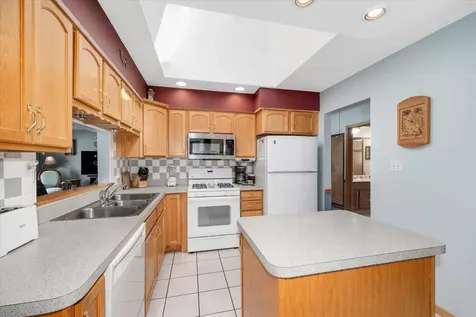 551 South Poplar Avenue Elmhurst IL 60126