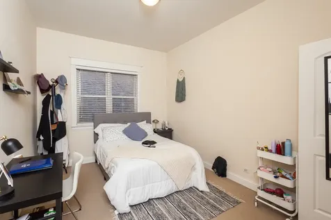 2730 North Lincoln Avenue Chicago IL 60614